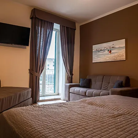 San Marco فندق نابولي